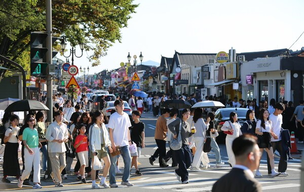 경주의 황리단길은 지역관광과 다양한 먹거리, 볼거리로 특화된 대표적인 거리다.(사진=경주시)