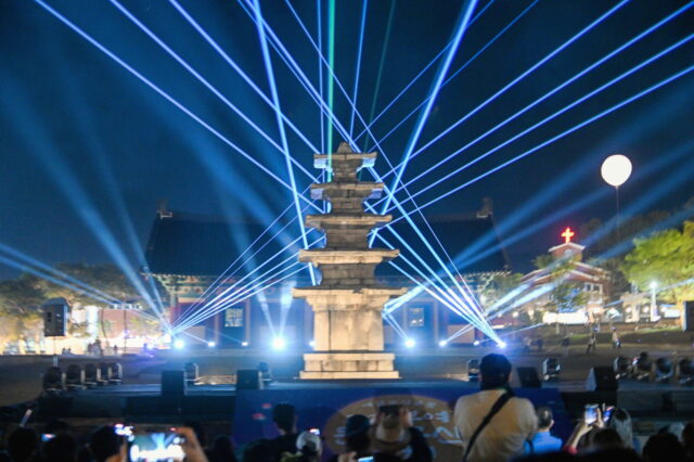 부여 문화유산 야행 장면(사진=부여군)