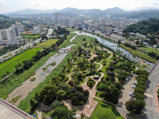 지천생태공원 전경 및 맨발 황톳길이 조성될 부지