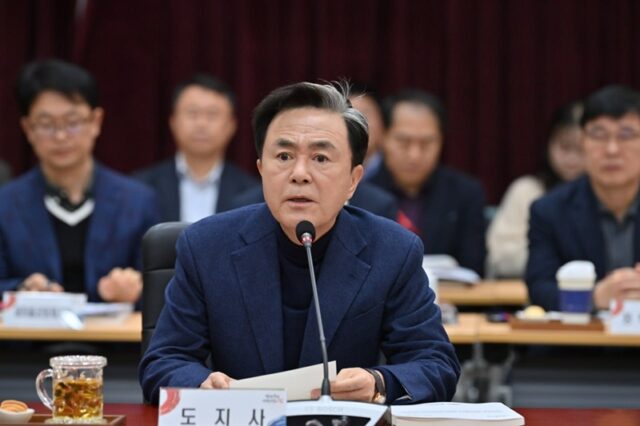김태흠 지사가 2027년 정부예산 확보 추진 전략 보고회에서 발언하고 있다.(사진=충남도청)
