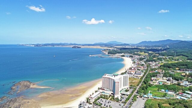 무창포해수욕장 전경(사진=충청남도)