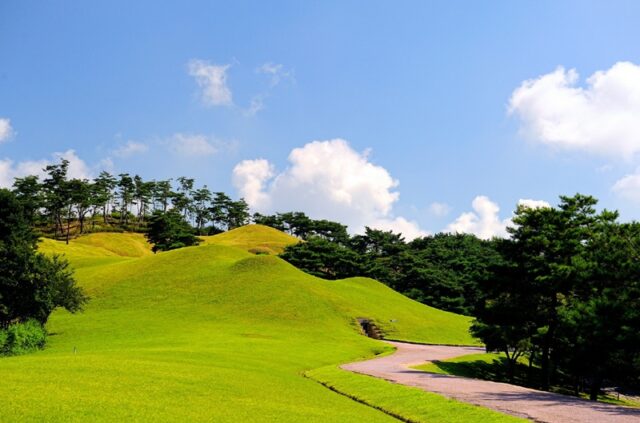 공주 무령왕능과 왕릉원 사진(사진=공주시)