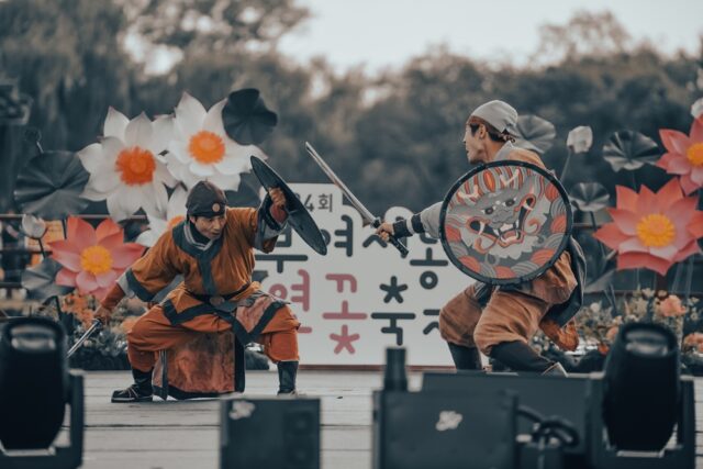 코리아 싸울아비무사단의 '연화무예' 공연장면(사진=스토리스팟)