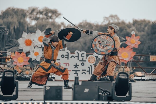 코리아 싸울아비무사단의 '연화무예' 공연장면(사진=스토리스팟)