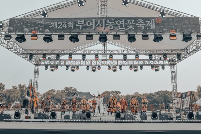 코리아 싸울아비무사단의 '연화무예' 공연장면(사진=스토리스팟)