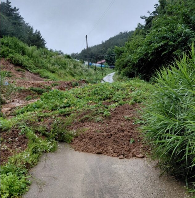 석성면 현내리 호우피해 현장(사진=부여군)