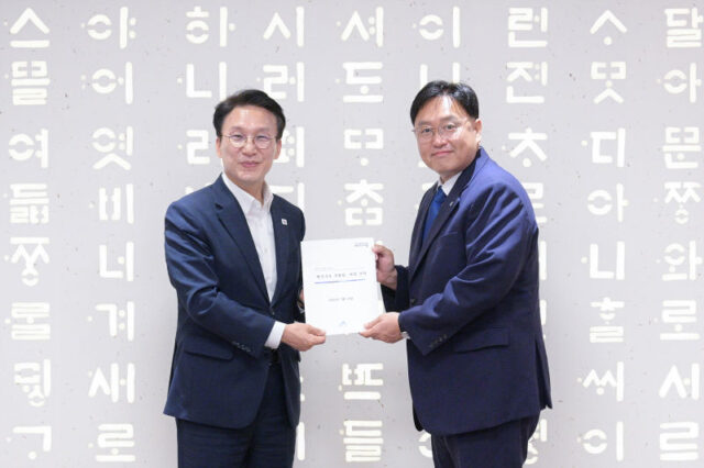 조상호 시장, 김민석 전 총리에 특별법 협력 요청(사진=세종시)