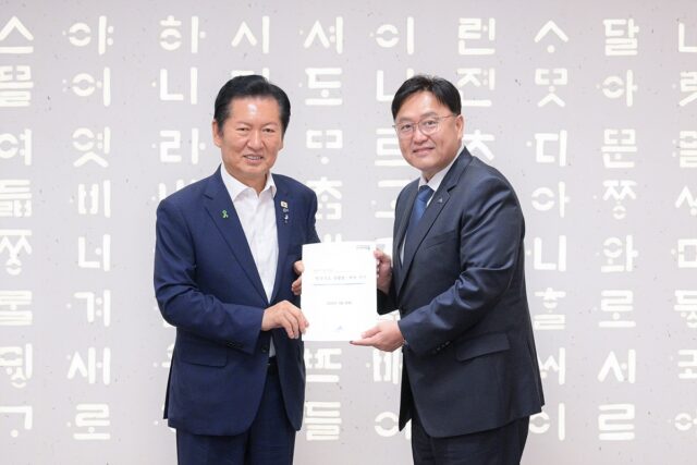 조상호 세종시장, 28일 정청래 당대표 후보에 특별법 제정 지원 요청(사진=세종시)
