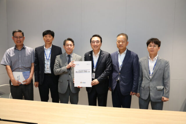박수현 충남지사, 5일 기획예산처를 방문해 조용범 차관과 면담(사진=충청남도)